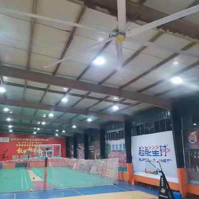 سعر جيد تحكم زر ضبط سريع مروحة صناعية HVLS كبيرة للتهوية صالة الألعاب الرياضية الانترنت