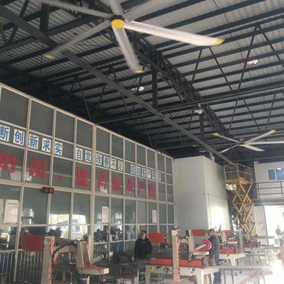 سعر جيد محرك BLCD 5.0m 16FT مروحة سقف HVLS كبيرة لتبريد الهواء وتصميم خال من الصيانة الانترنت