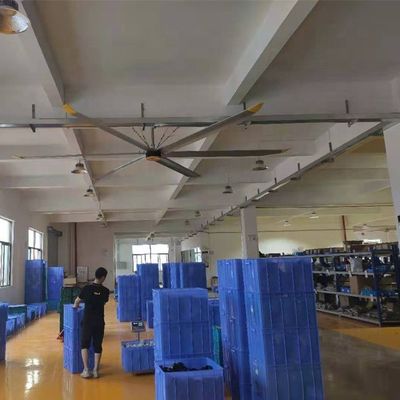 سعر جيد شفرة سبيكة الـ Al-Mg 5.5m 18ft مروحة HVLS المباشرة لمصنع صناعة المطاعم الانترنت