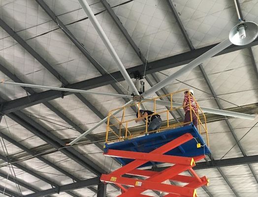 سعر جيد 5.4M 18ft ألومنيوم سبائك شفرات داخل المرآب الانترنت